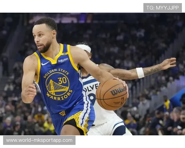 勇士外线精准投射，库里状态神勇，勇士库里53分实录